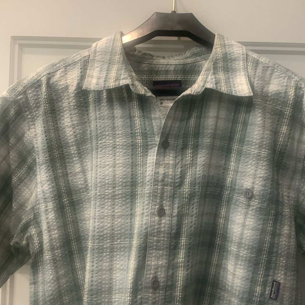 Men’s short sleeve button up